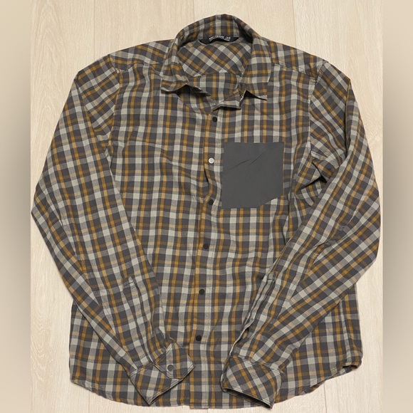 Arc’teryx men’s button up shirt Size small. - Picture 1 of 3